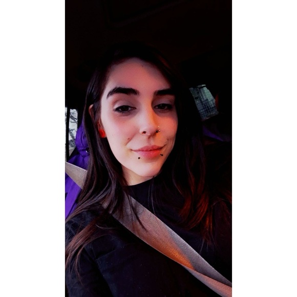 Meet your Posher, Serenity - Picture 5 of 6